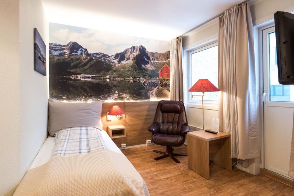 Senja Hotell Finnsnes Εξωτερικό φωτογραφία