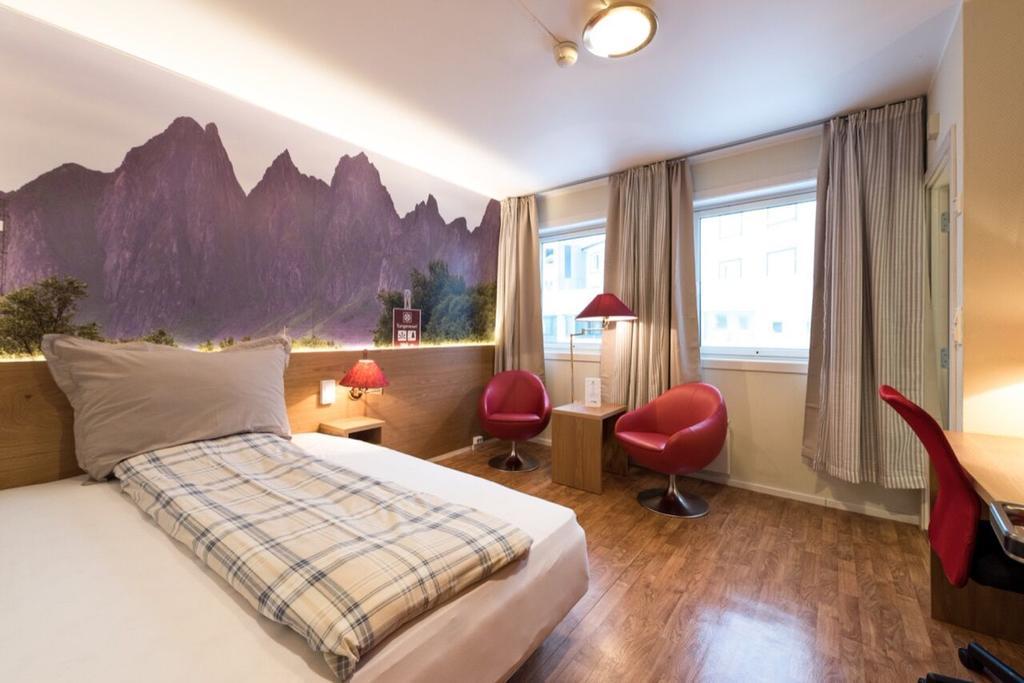 Senja Hotell Finnsnes Εξωτερικό φωτογραφία