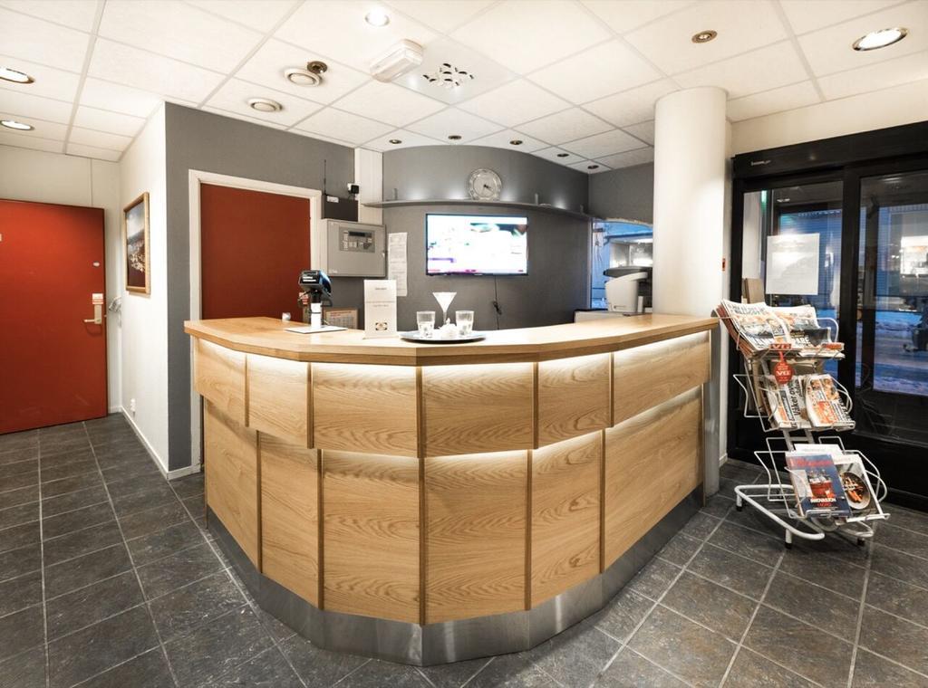Senja Hotell Finnsnes Εξωτερικό φωτογραφία